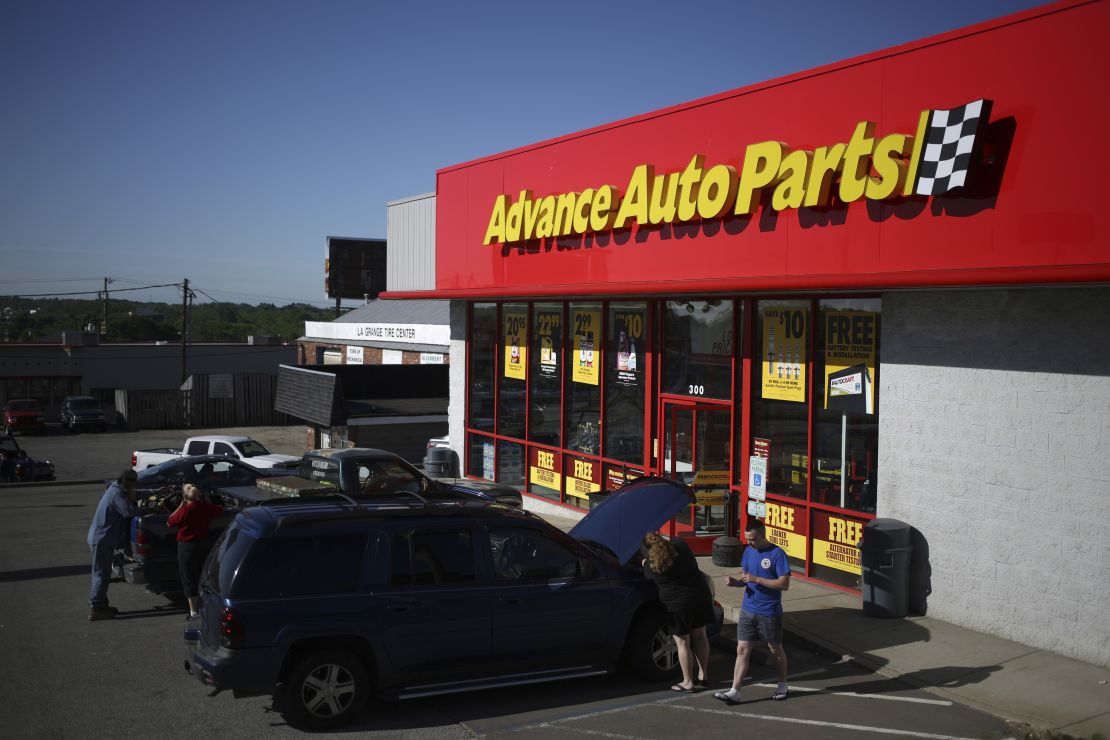 Advance auto parts going out of business